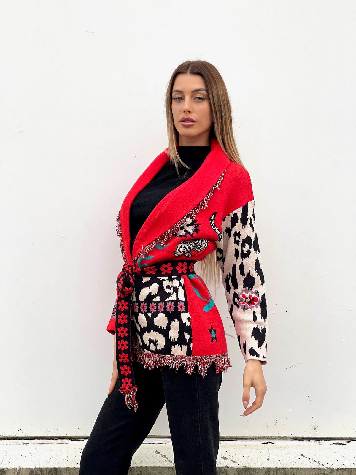 Cardigan con frange e cintura rosso