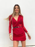 Abito rosso con scollo a incrocio
