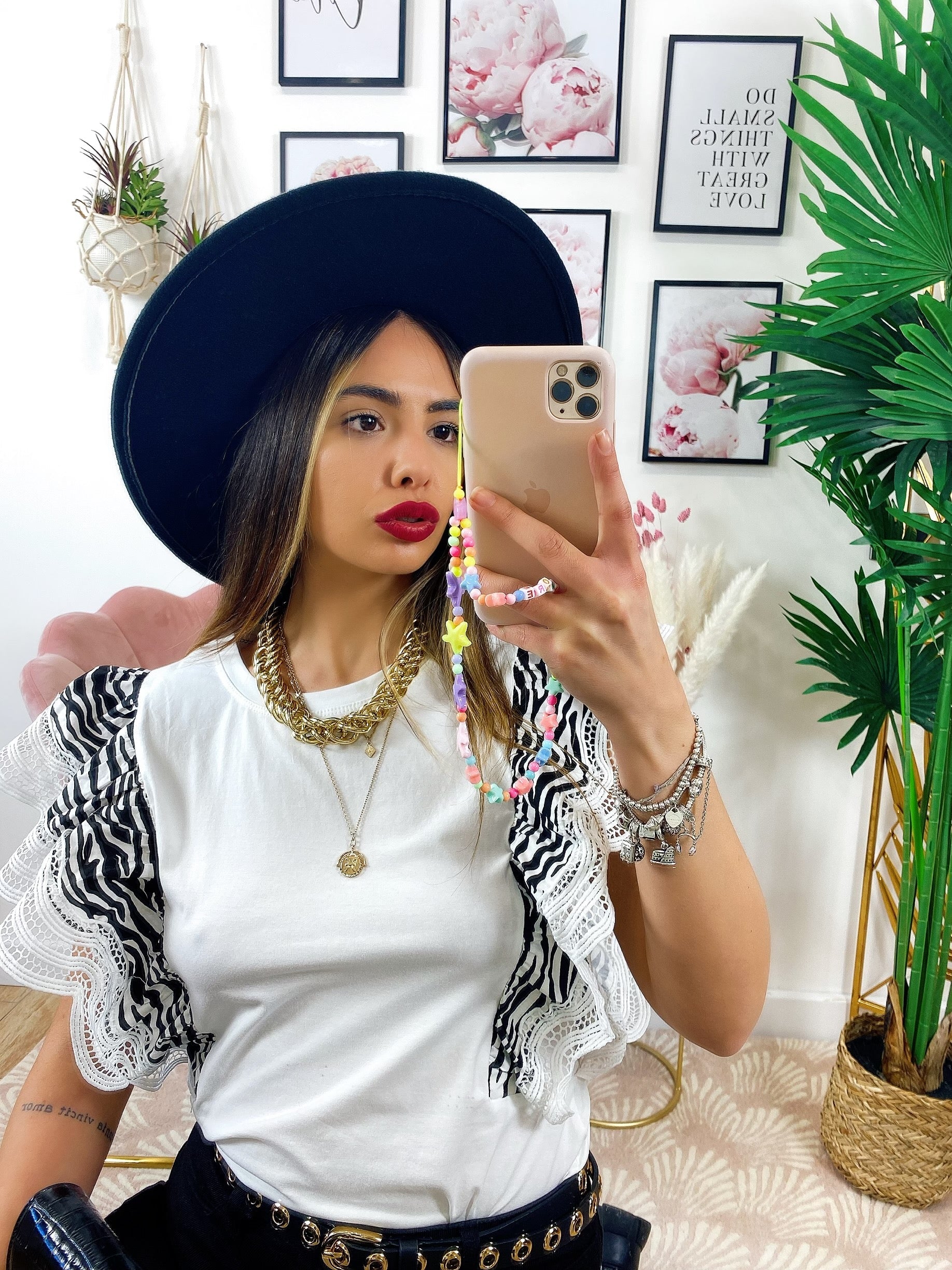 T-Shirt con voilant zebrata