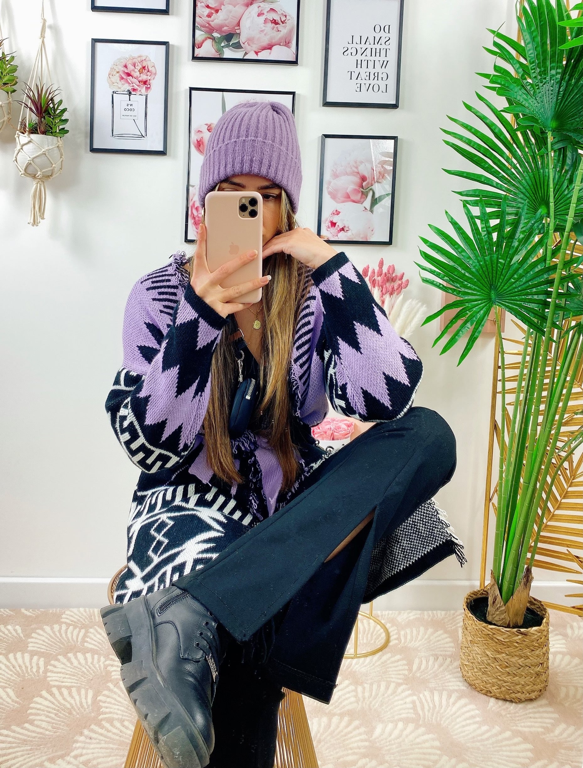 Cardigan lilla con frange e cinta