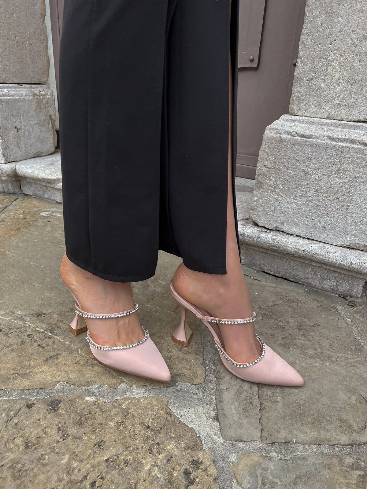 Tacchi in raso con strass Rosa