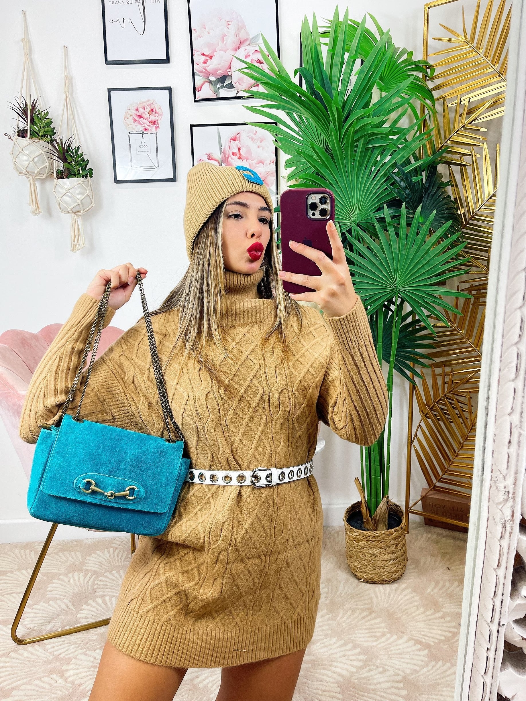 Maxi maglia a collo alto camel