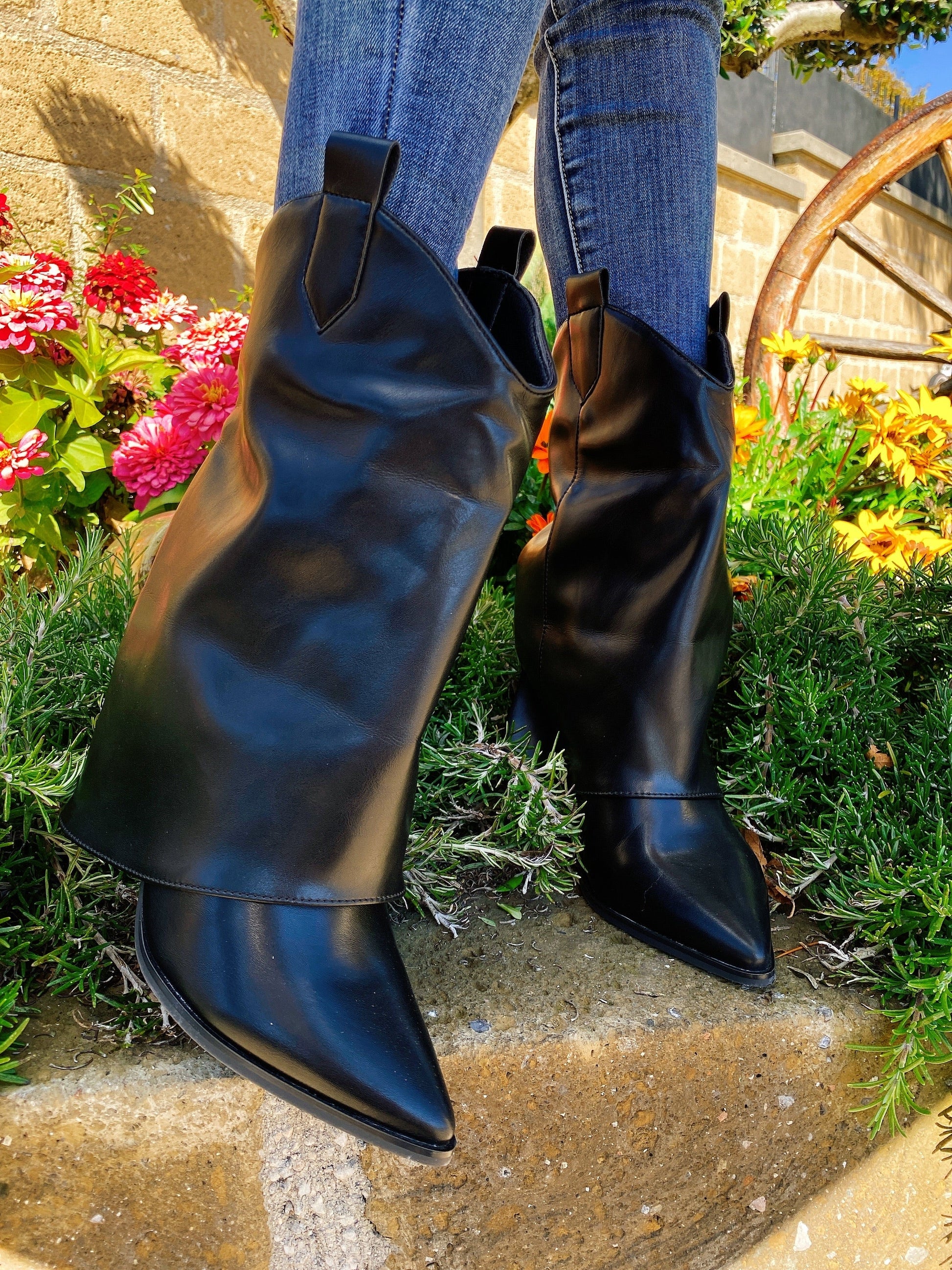 Stivaletto basso con tacco