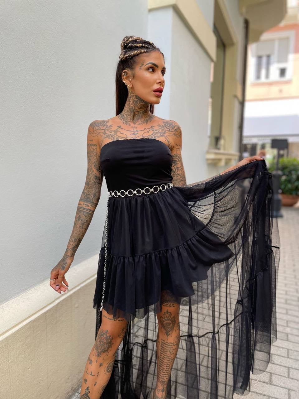 Abito nero in tulle