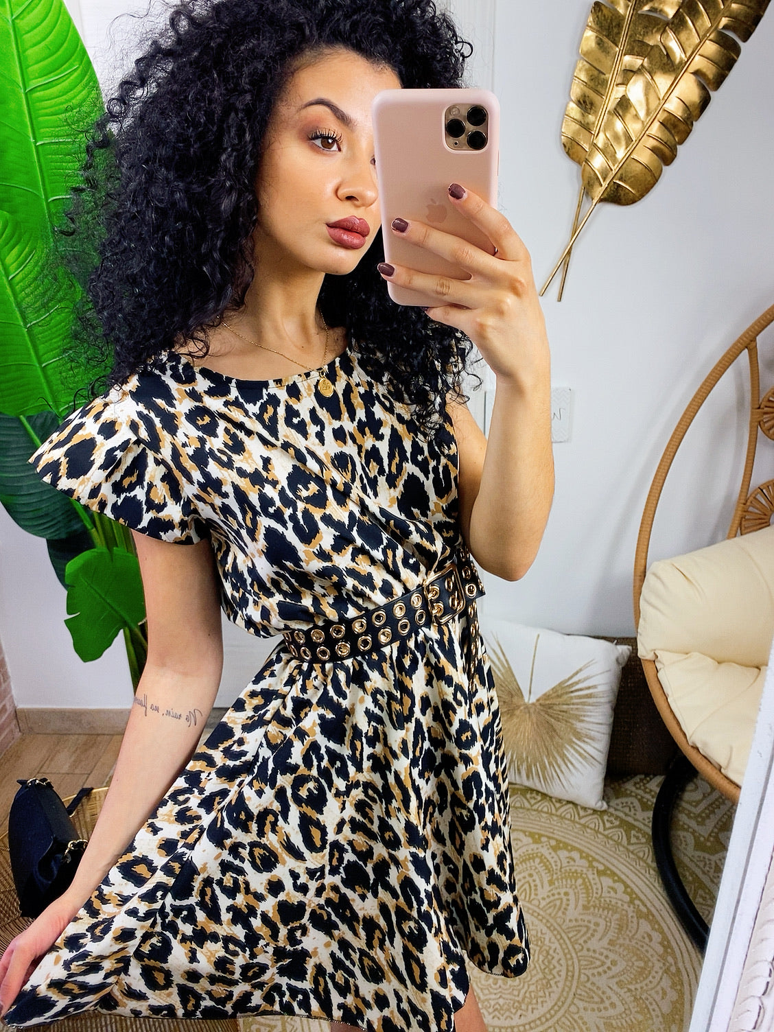 Abito animalier con elastico in vita