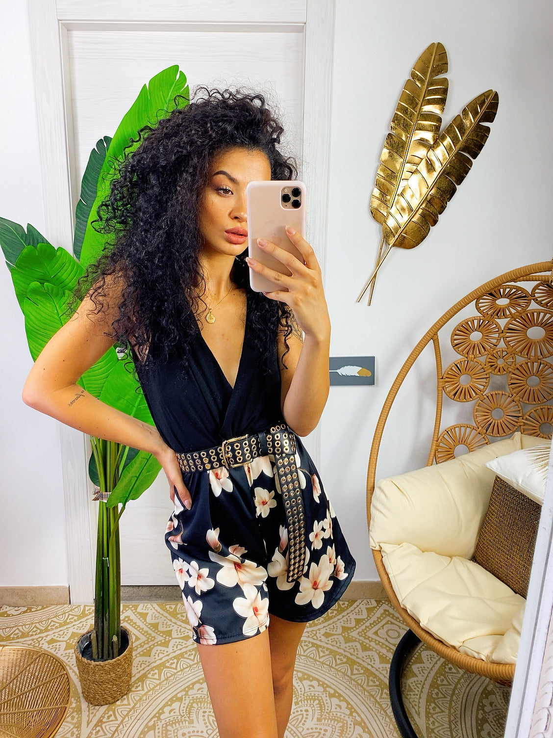 Tutina con pantaloncino a fiori