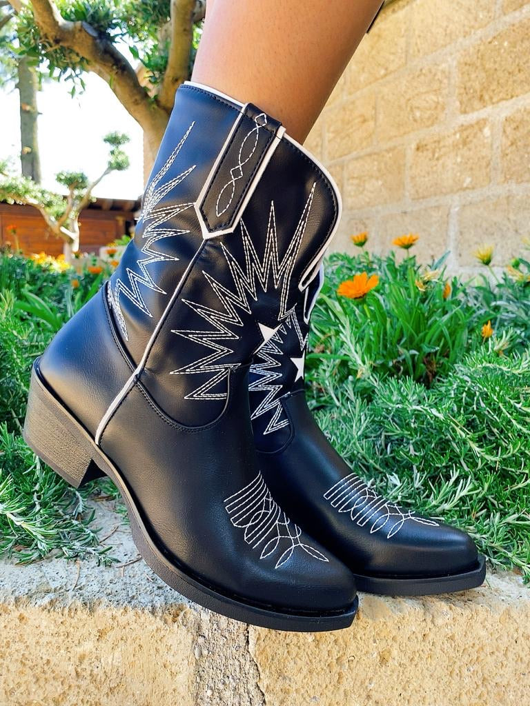 Texano nero con stella