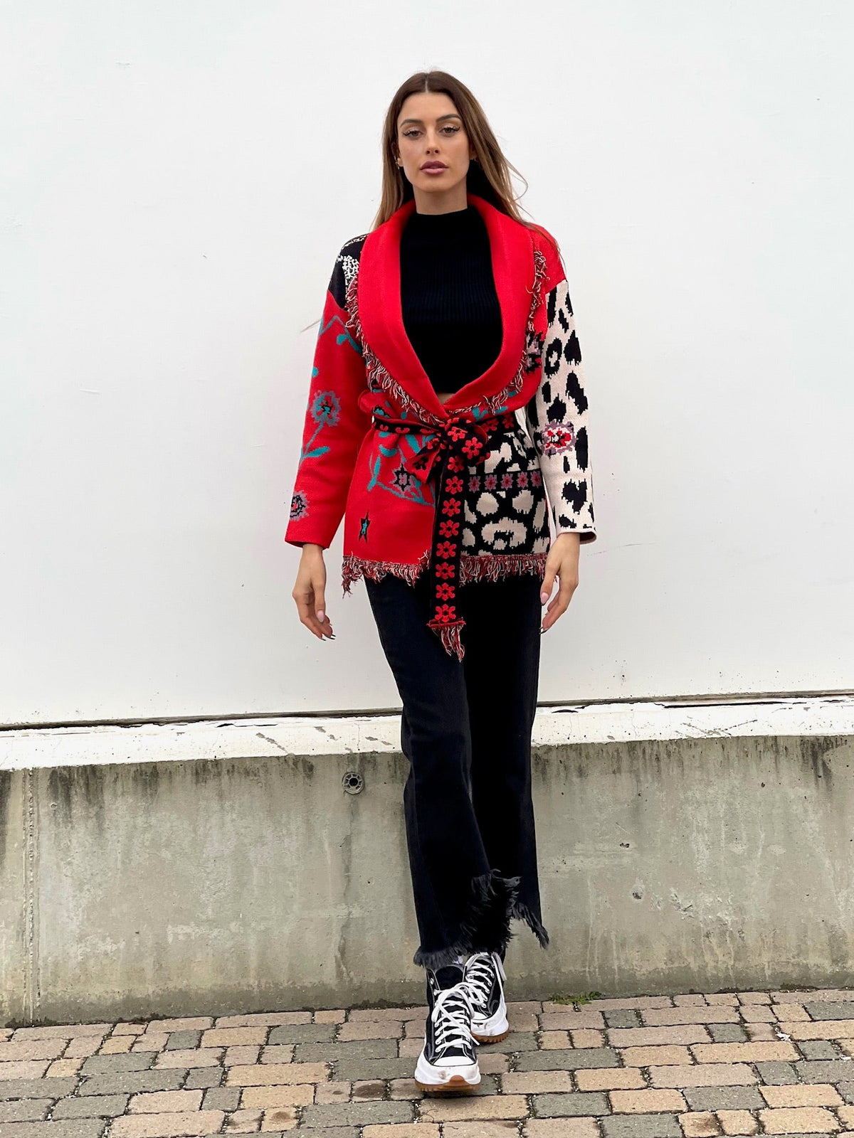 Cardigan con frange e cintura rosso