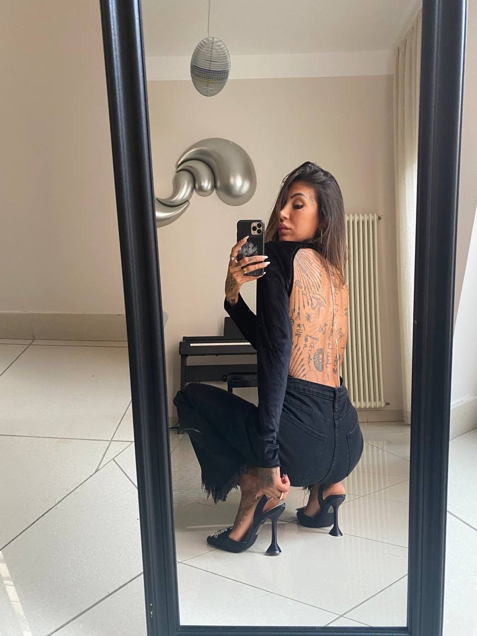 Body in velluto schiena aperta con strass