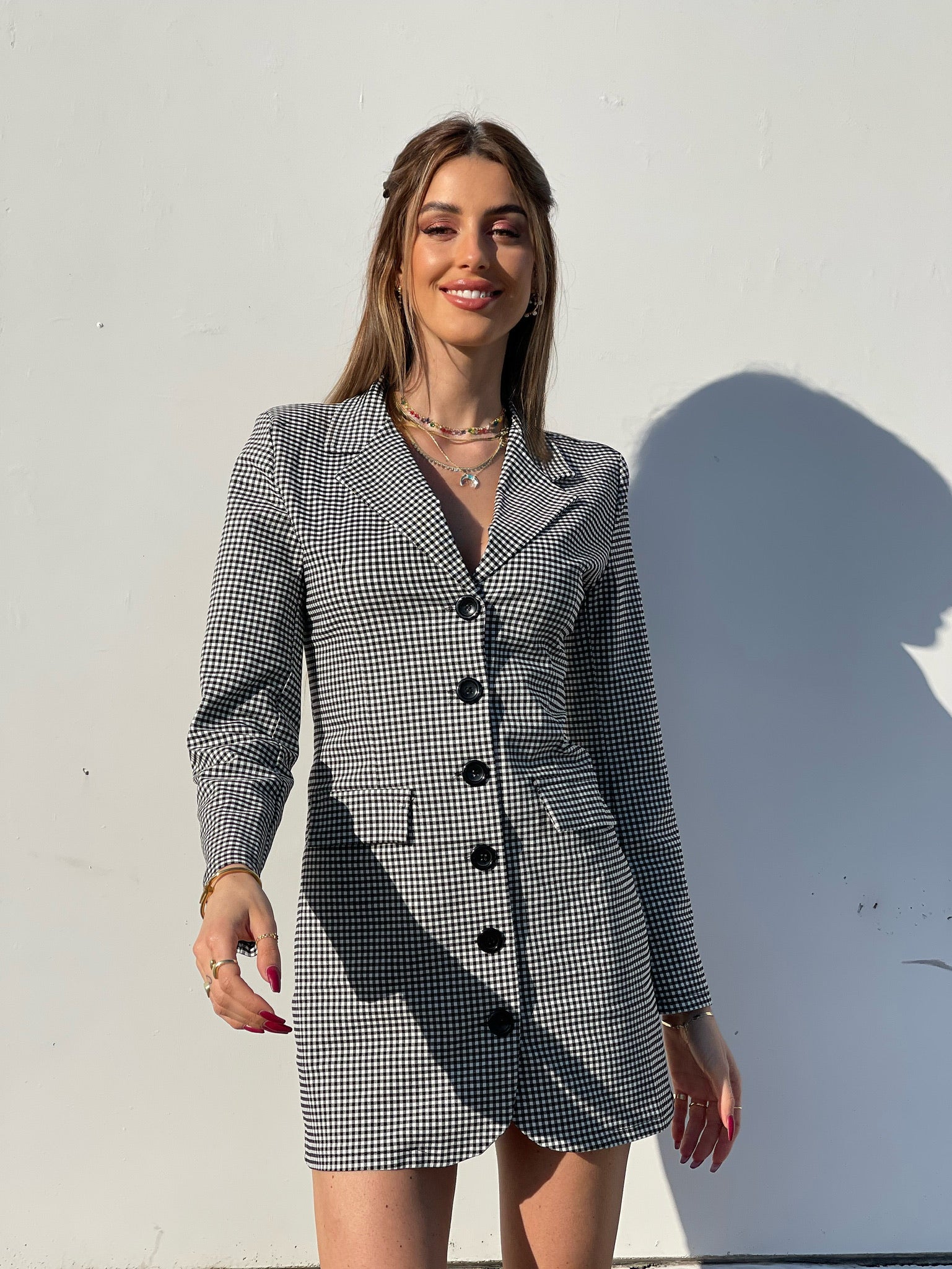 Abito a blazer a quadri schiena aperta