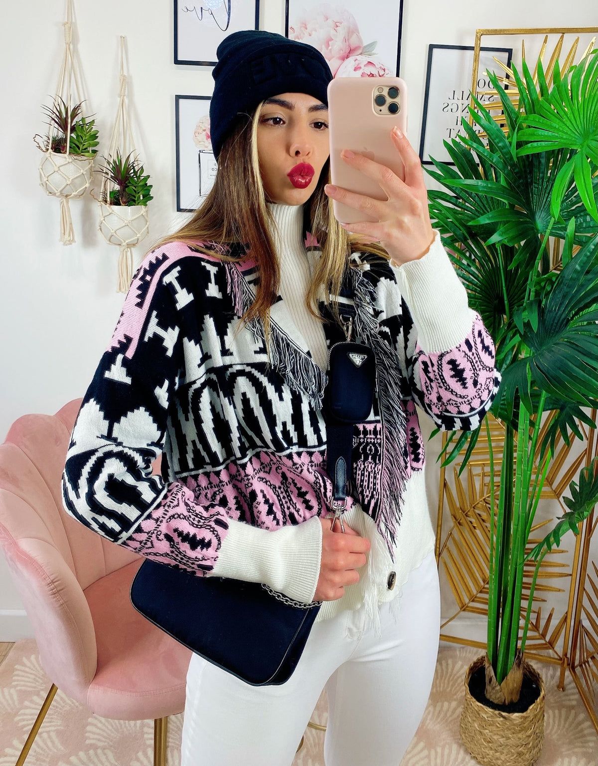 Cardigan Corto Rosa con frange e bottoni