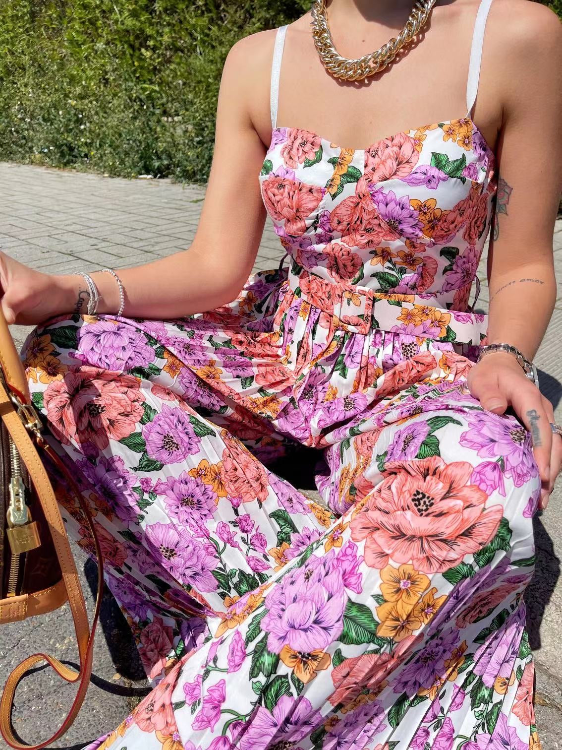 Tuta con pantalone a pieghine fiori lilla