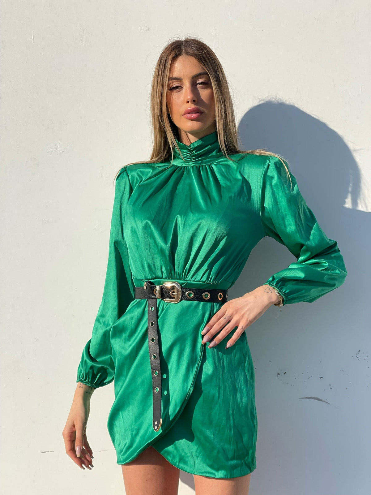 Abito in raso verde smeraldo