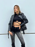 Top nero a costine con lacci