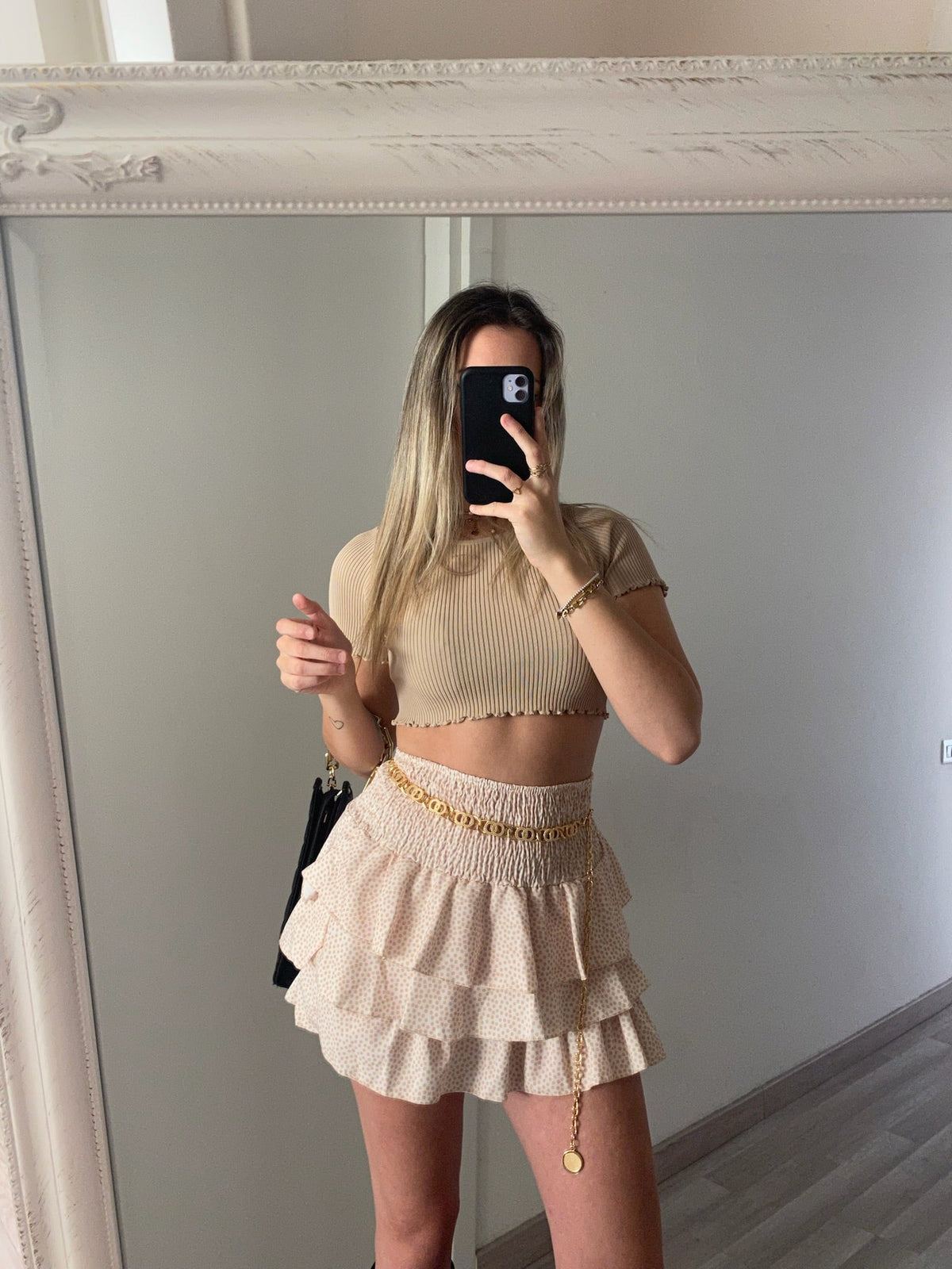 Top crop nude manica corta