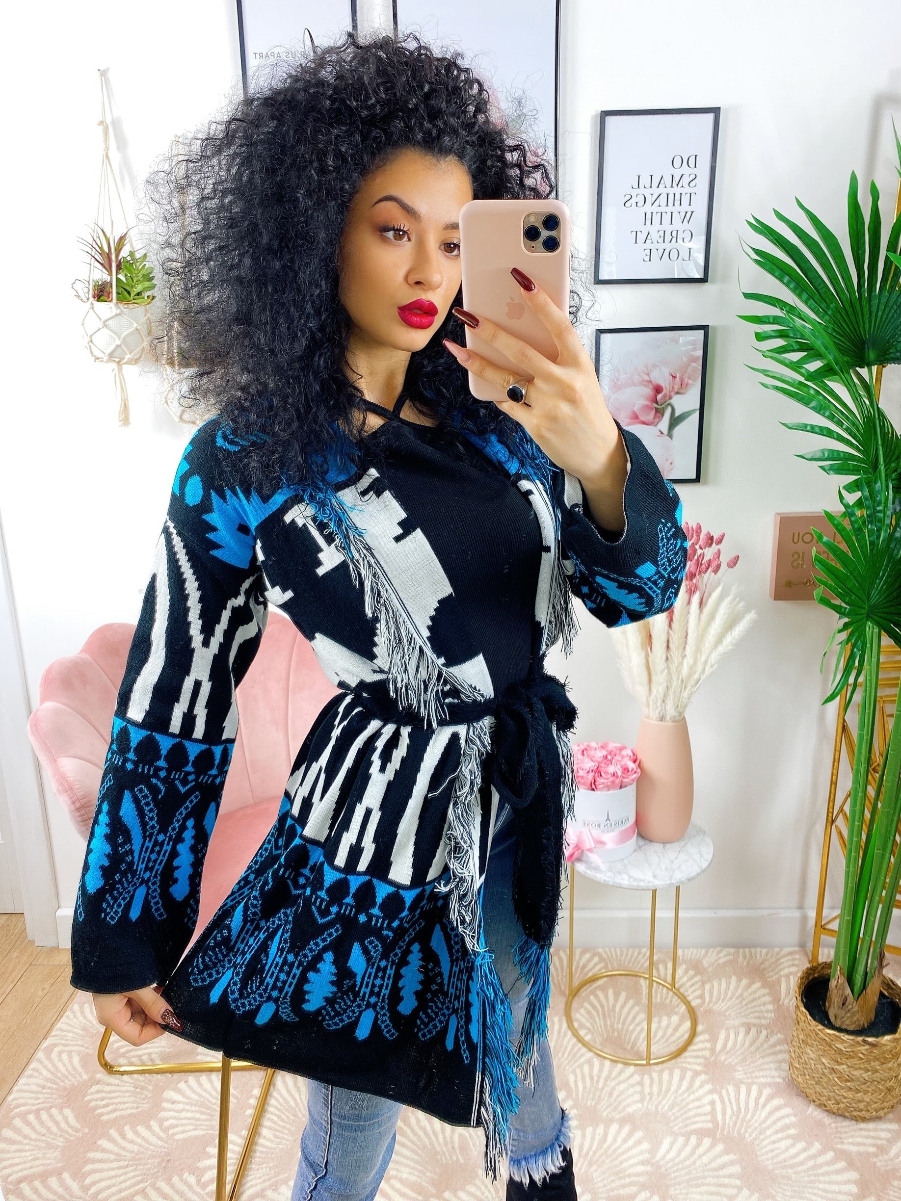 Cardigan frange e cinta sfumature azzurro