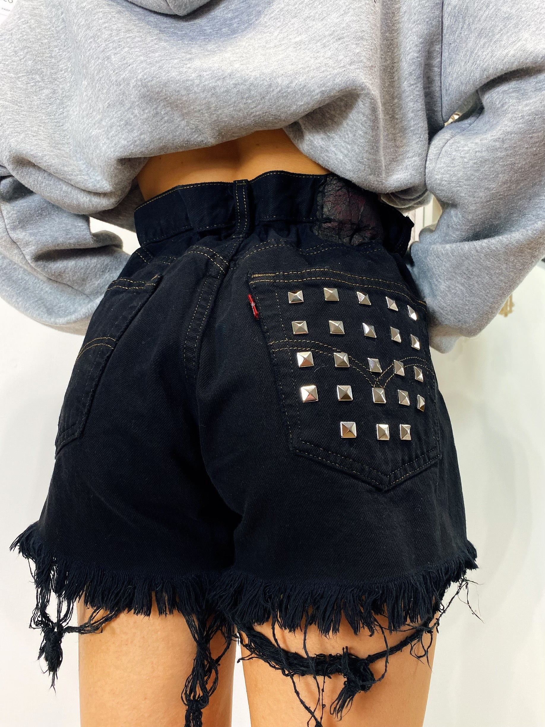 Short Levi’s Vintage con Borchie Nero