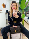 Maglioncino con rouge e dettaglio oro