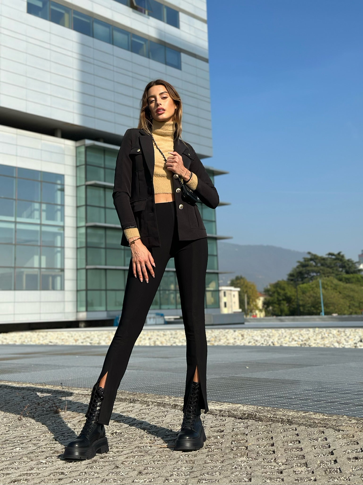 Pantalone con spacchetto