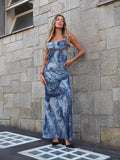 Abito jeans con spille