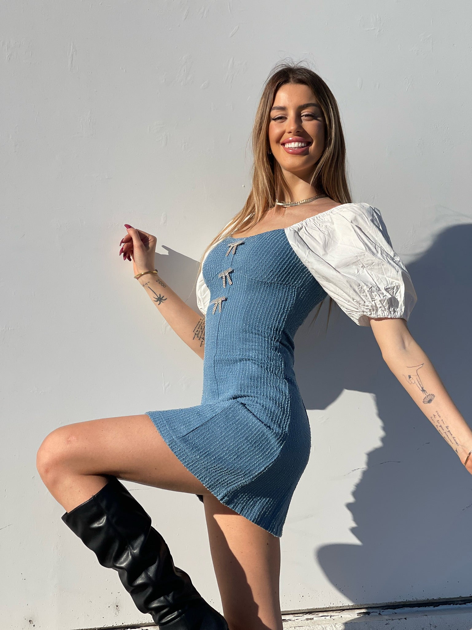 Abito di jeans con fiocchetti