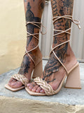 Sandali alla schiava beige con trecce