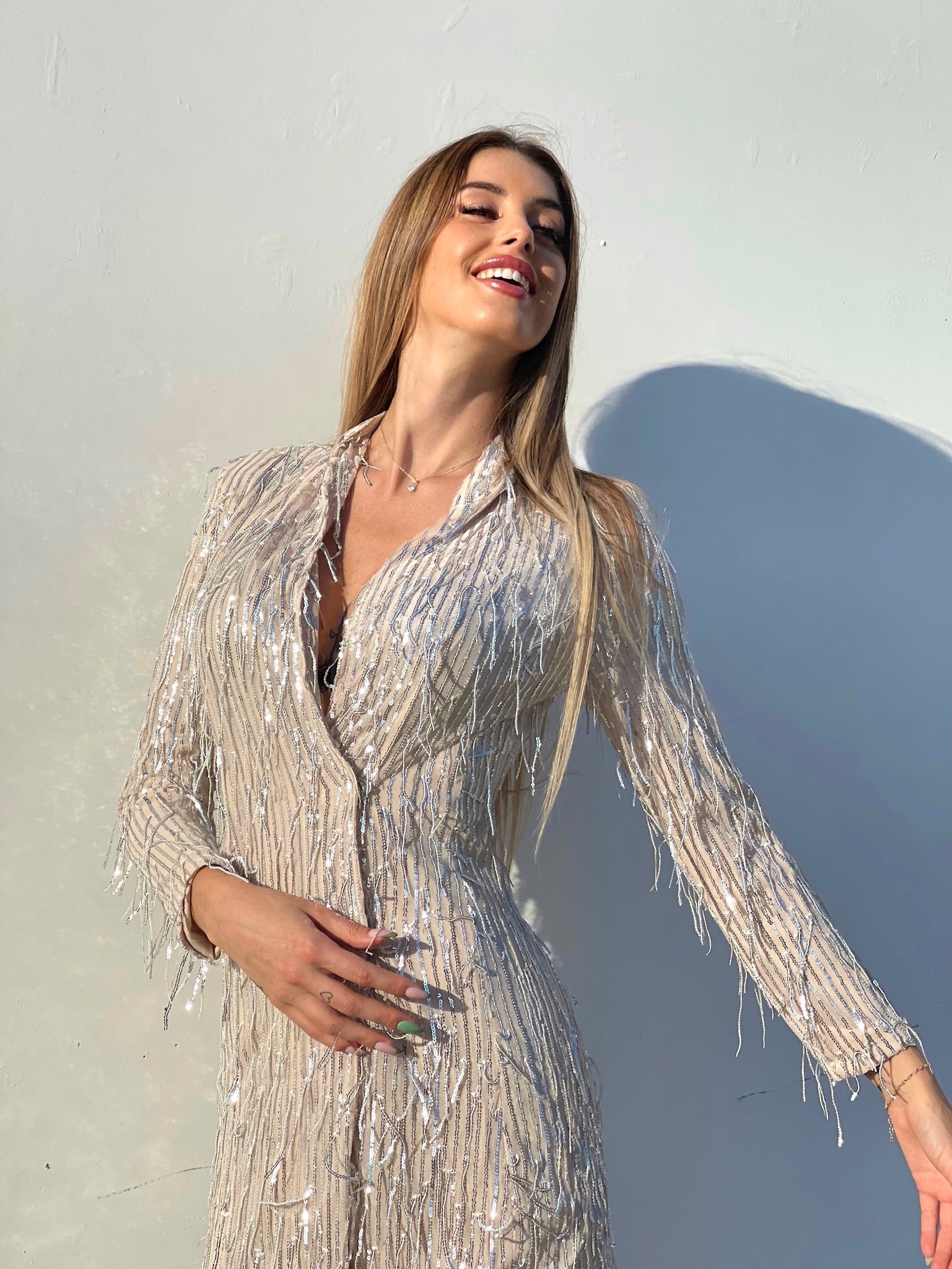 Abito nude frange in paillettes argento