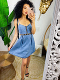 Abito in jeans con gonna a ruota