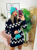 Maxi maglione nero a cuori