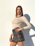Maglioncino beige con catena oro