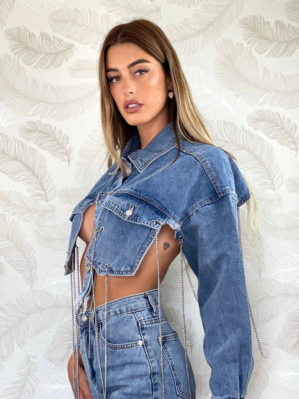 Giacca in jeans con catene