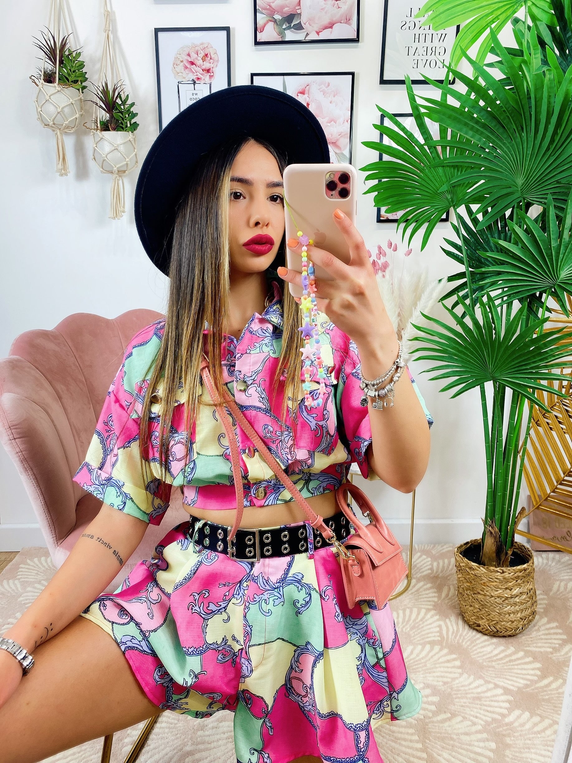 Completo etnico Short e Giacca base Fucsia