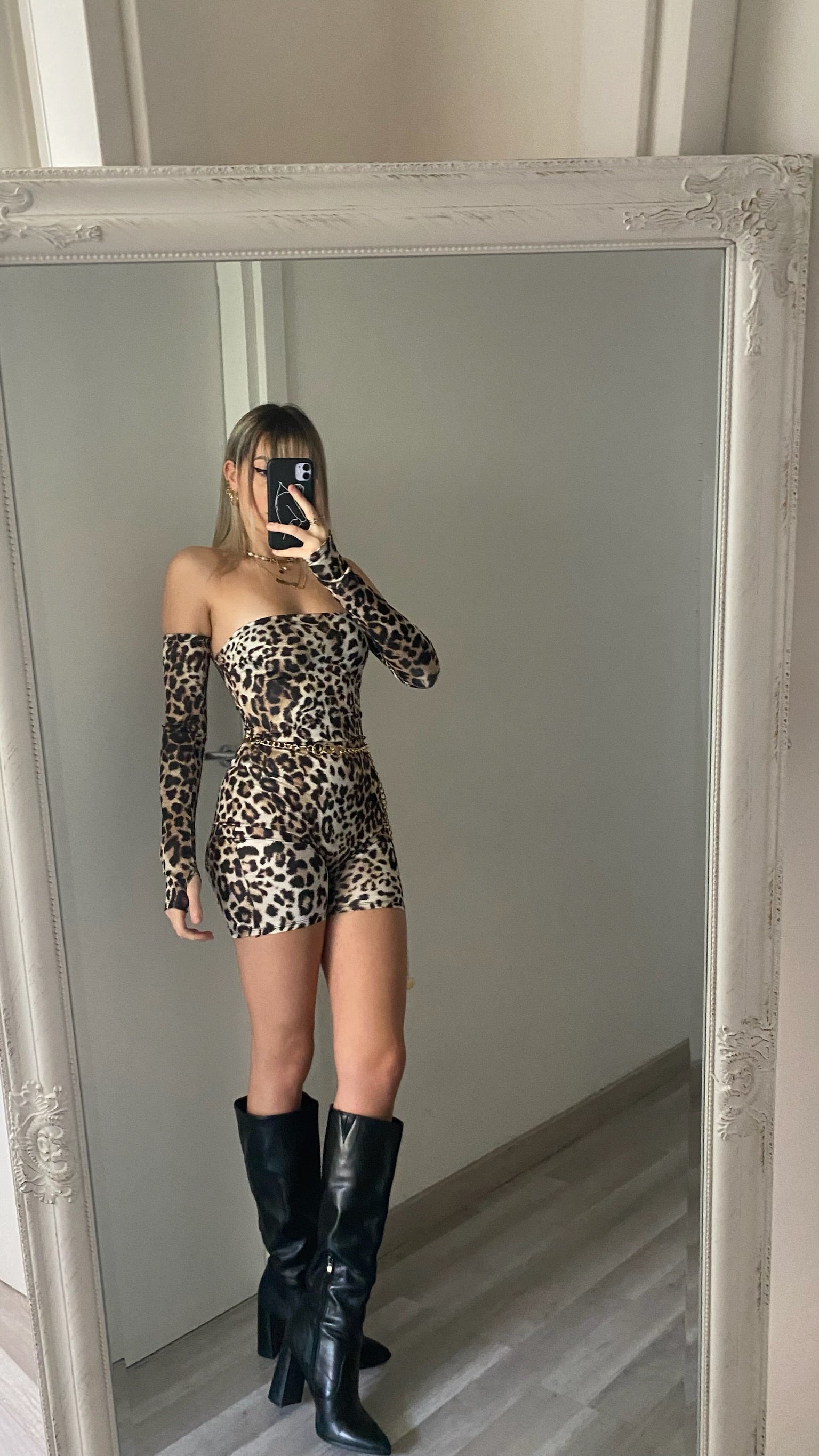 Tutina animalier con manicotti