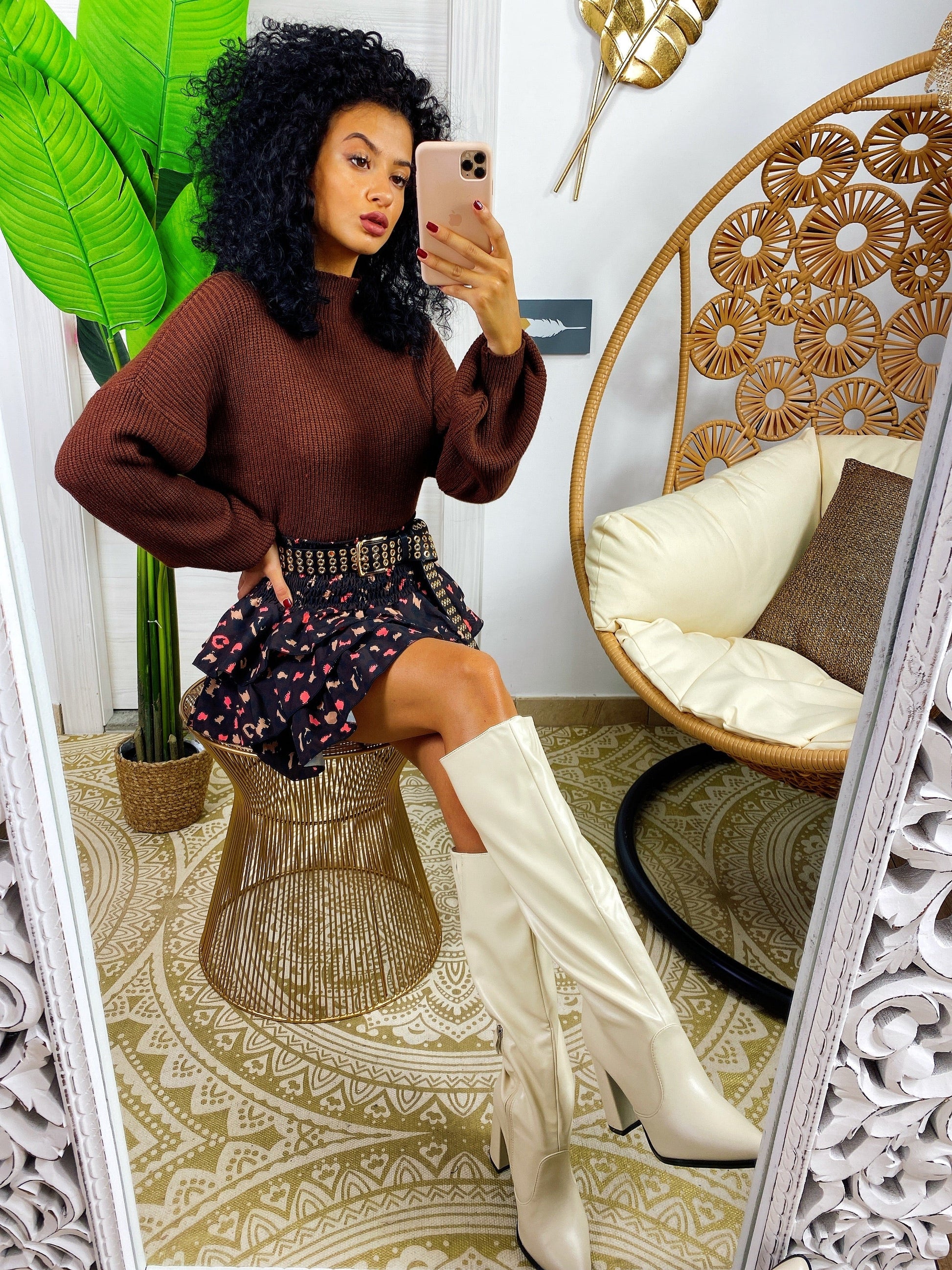 Maglione a collo alto manica ampia marrone