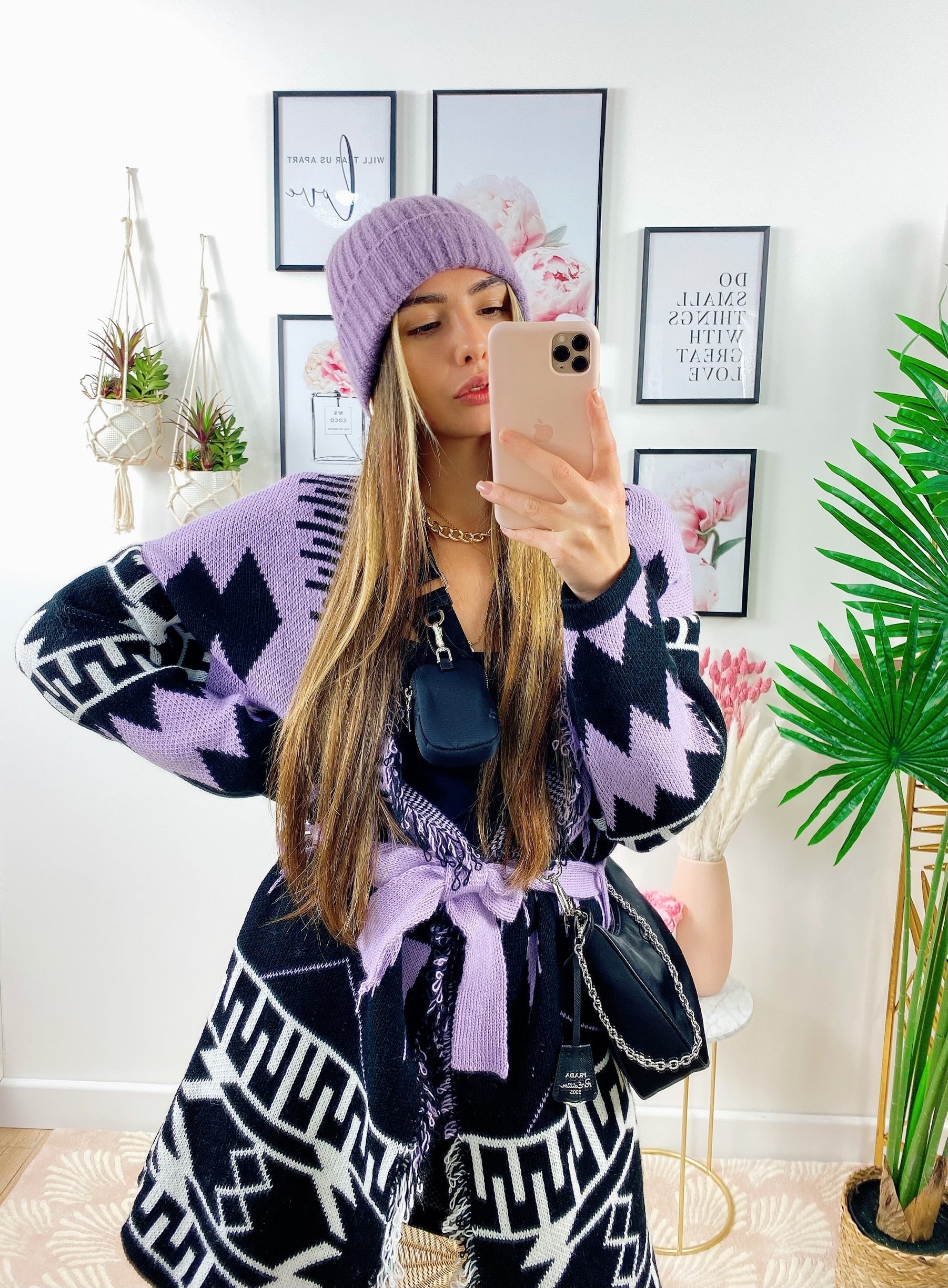Cardigan lilla con frange e cinta
