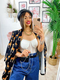 Short in jeans con marsupio e catena