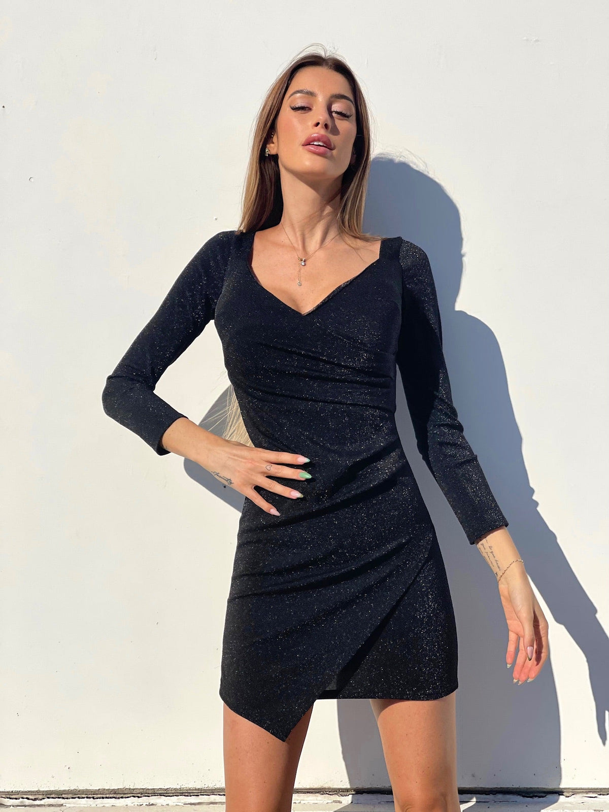 Abito glitter nero scollo a cuore