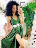 Abito in raso con maxi spacco verde