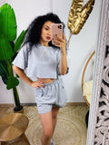Completo sportivo maglia e short grigio