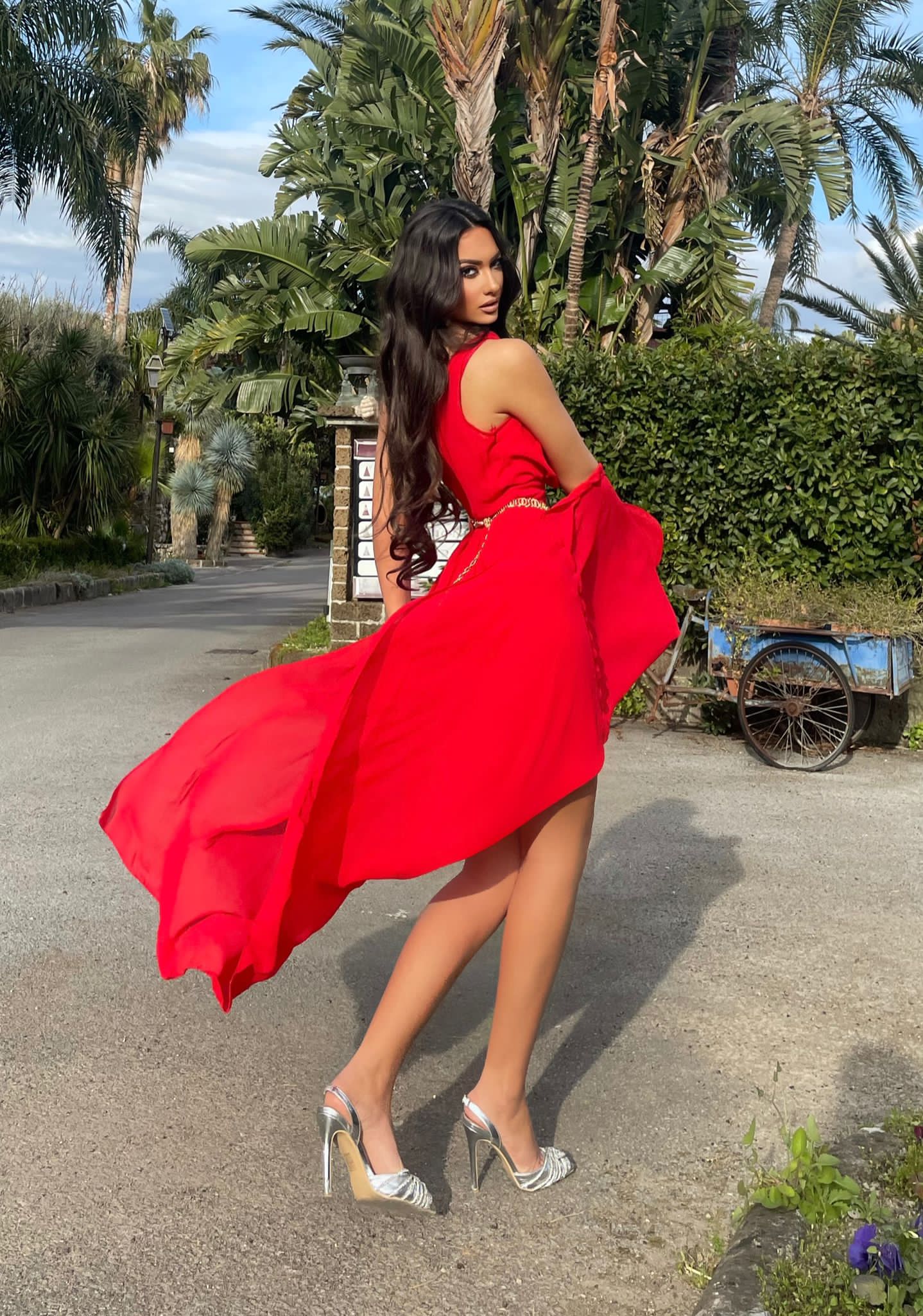 Abito lungo monospalla rosso