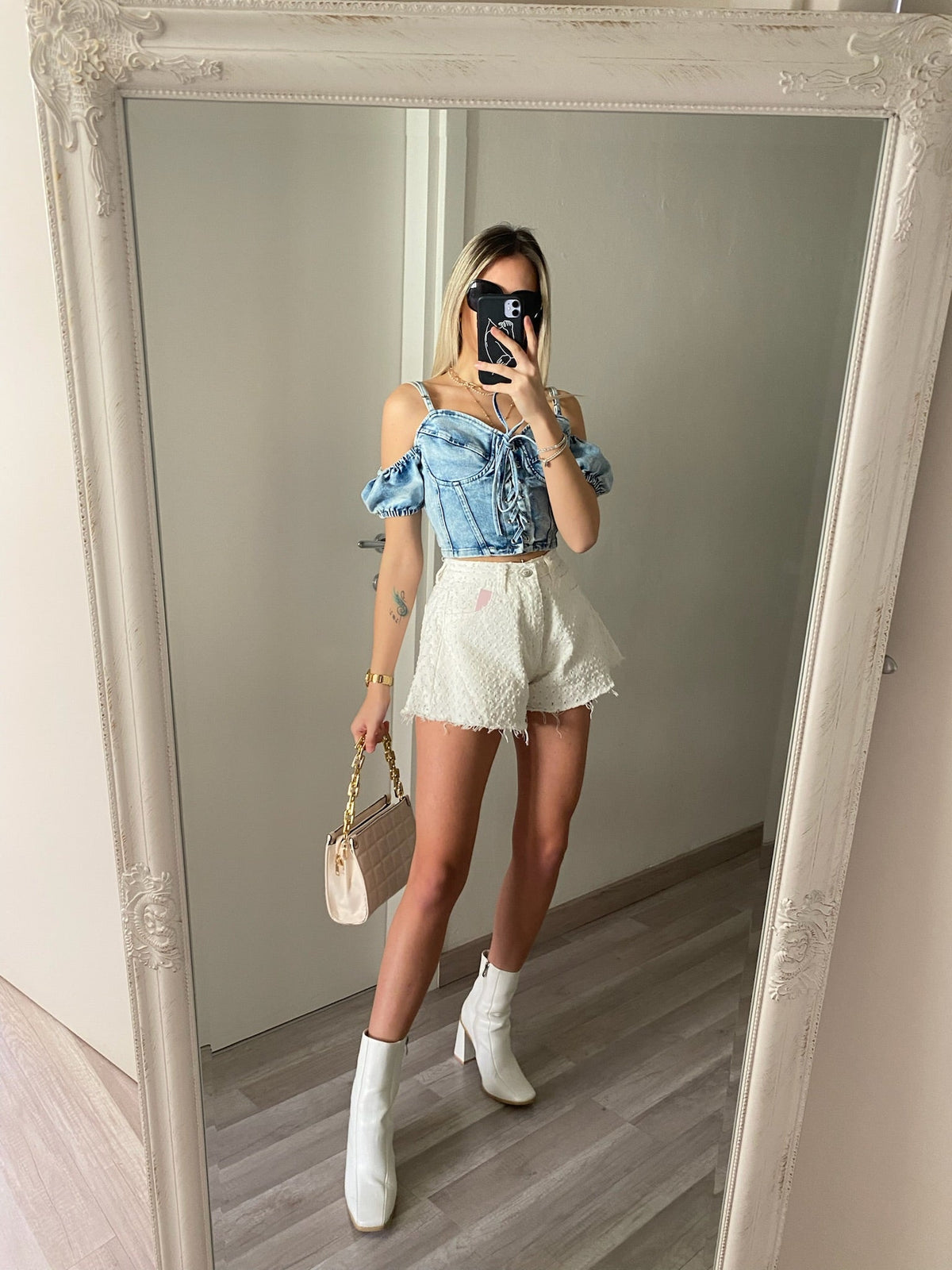 Top in jeans con manichina