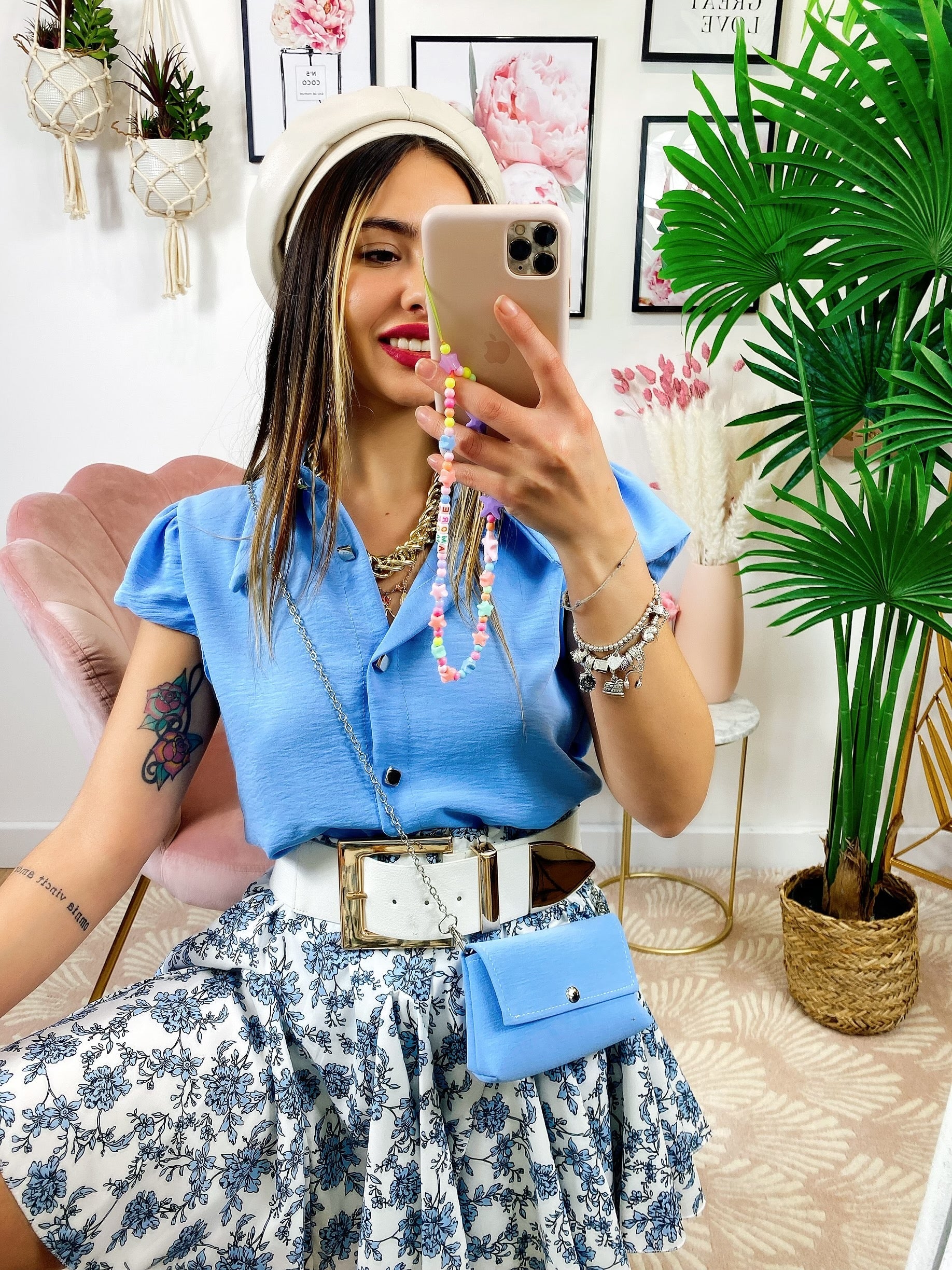 Camicia smanicata con borsetta carta da zucchero