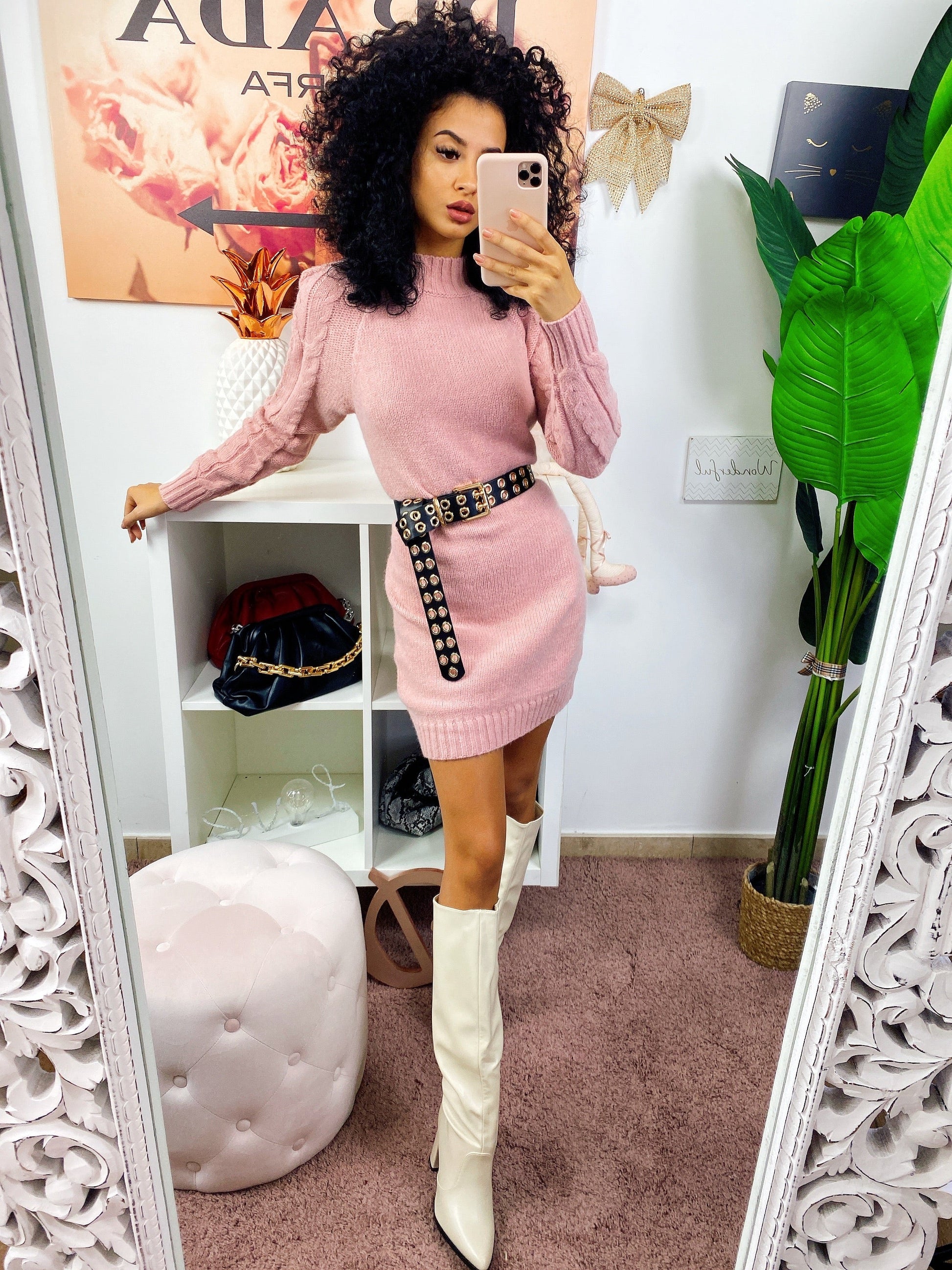 Abito in maglia con trecce e spalline Rosa