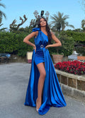 Abito blu elettrico con fiocco e maxi gonna