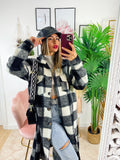 Cappello in eco pelle con visiera