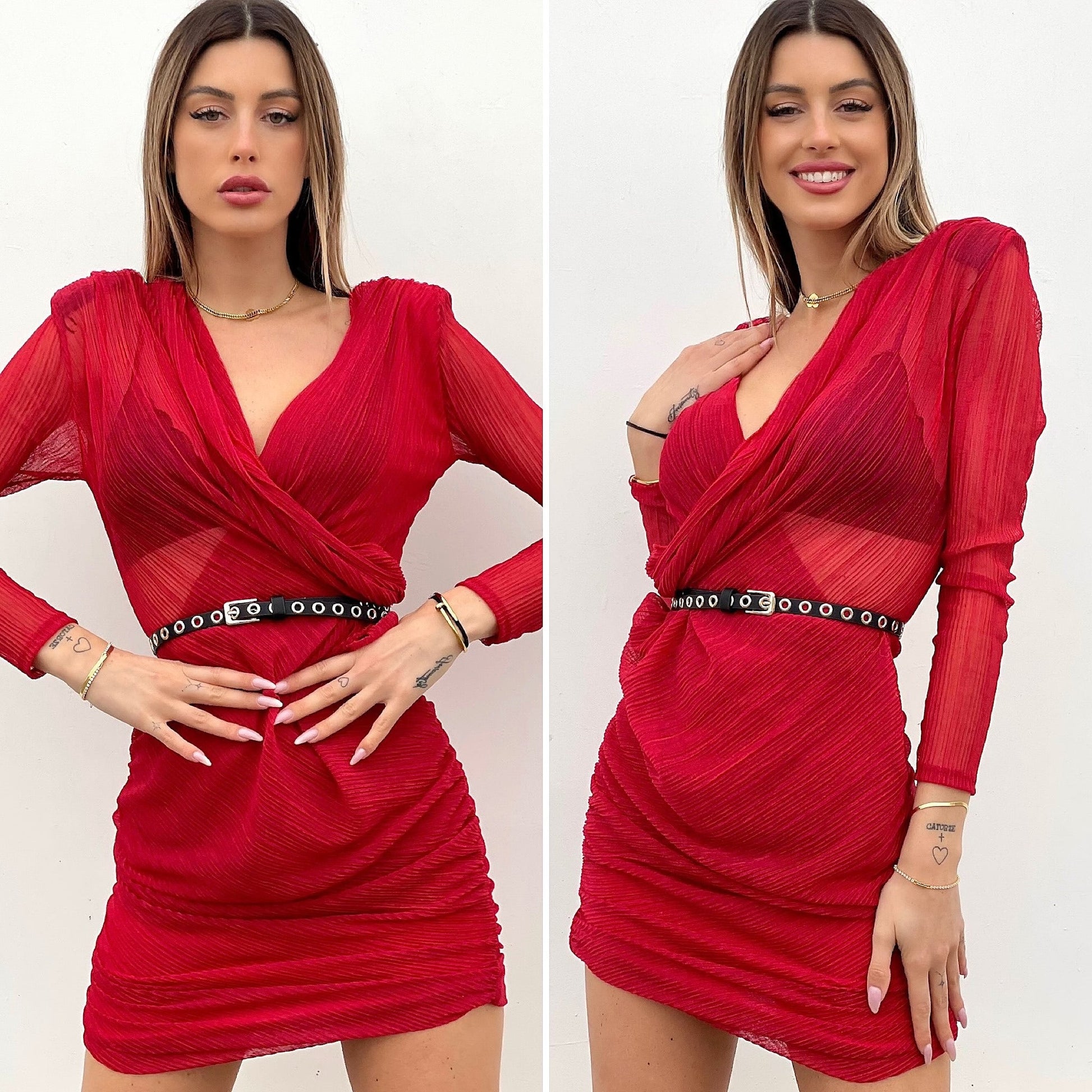 Abito rosso con scollo a incrocio
