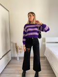 Maglione a righe lilla viola