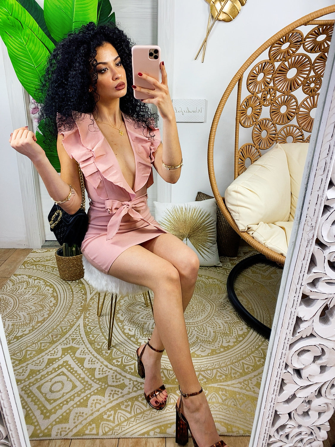 Abito in cotone rosa con scollo