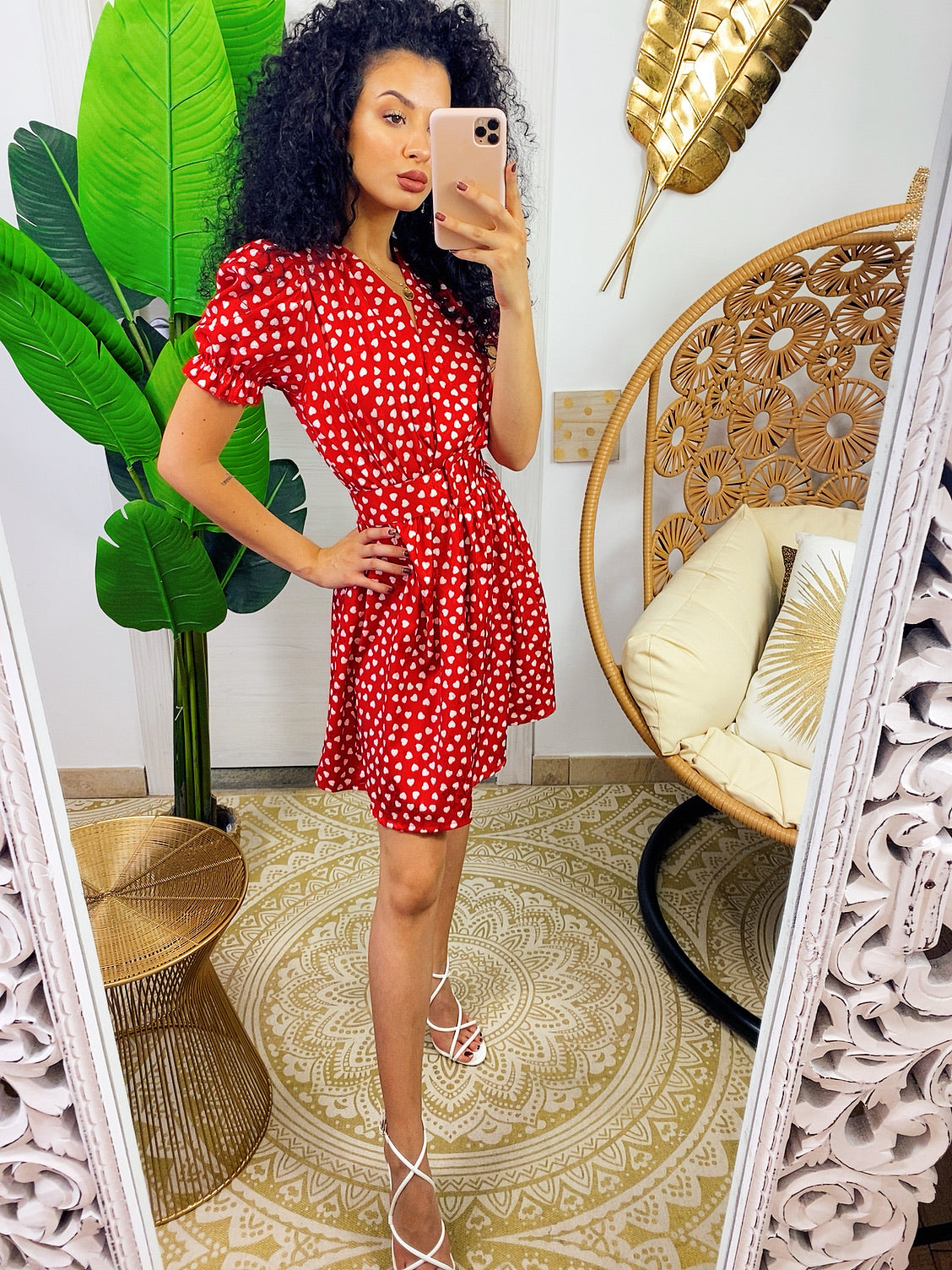 Abito a cuori rosso con cintura