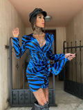 Abito zebrato con Rouches blu elettrico nero